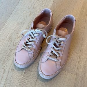 Common Projects Achilles Low Sneakers in Rose Colour